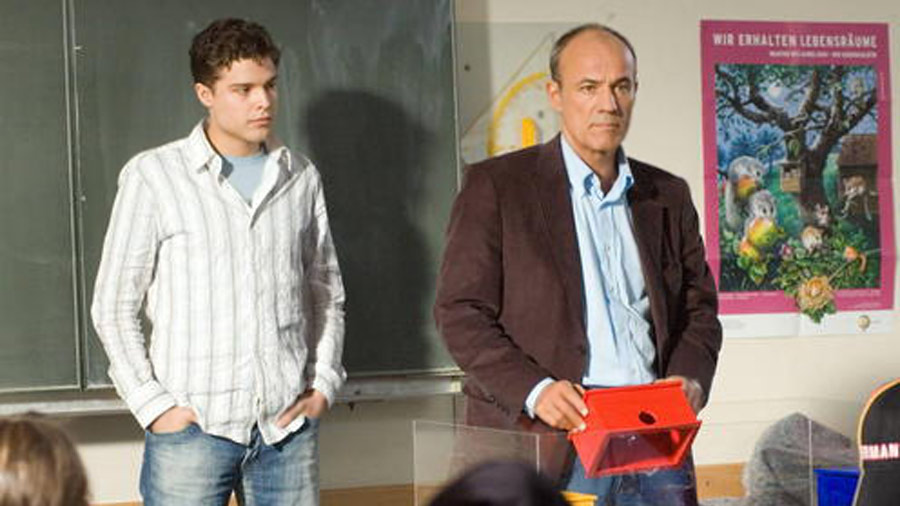 Mitten im Leben - Costume Design